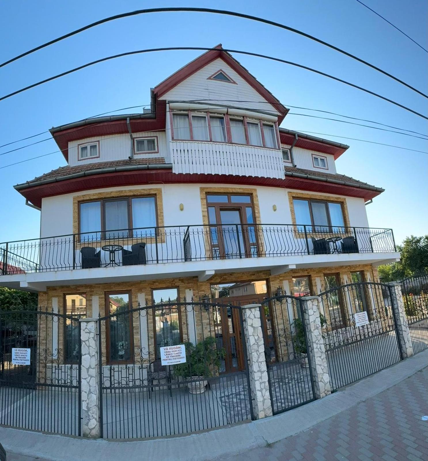 Casa Ellamy Hotel 2 Mai Exterior photo